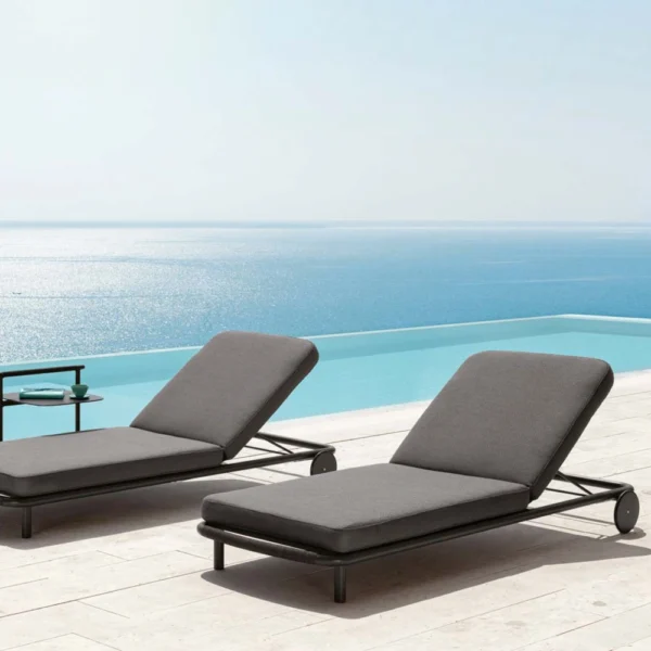 Coral Sunbed - Image 3