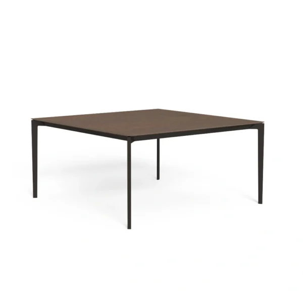 Leaf squared dining table