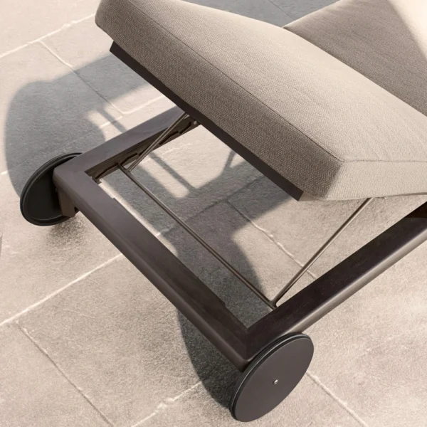 Allure Sunbed - Image 4