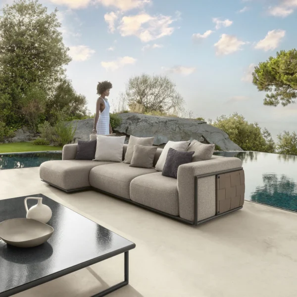 Tressé Modular Sofa 1 - Tressé Modular Sofa 3 - Tressé Modular Sofa 2 - Tressé Modular Sofa 6- Tressé Sofa 3 seats 5- Tressé Large Coffee Table 4
