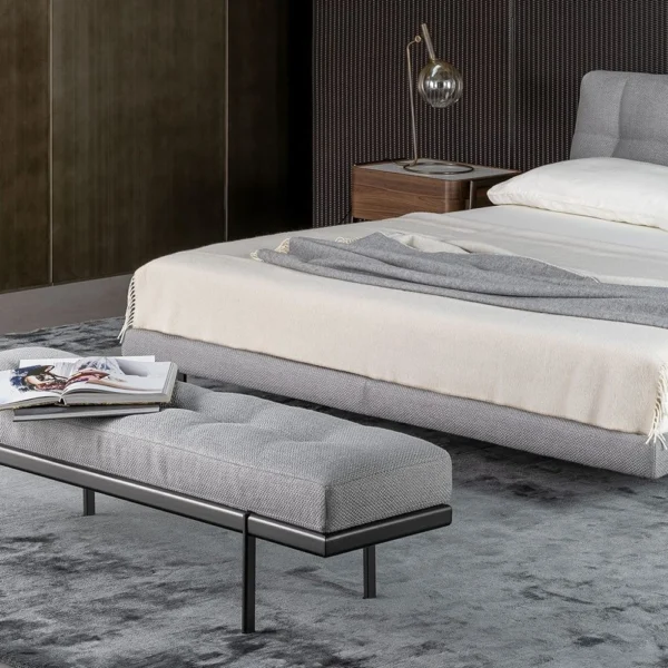 James bench - Image 5