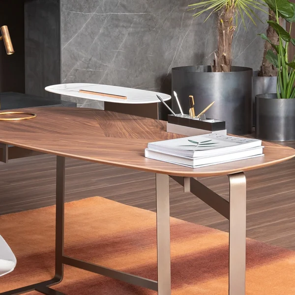 gauss desk