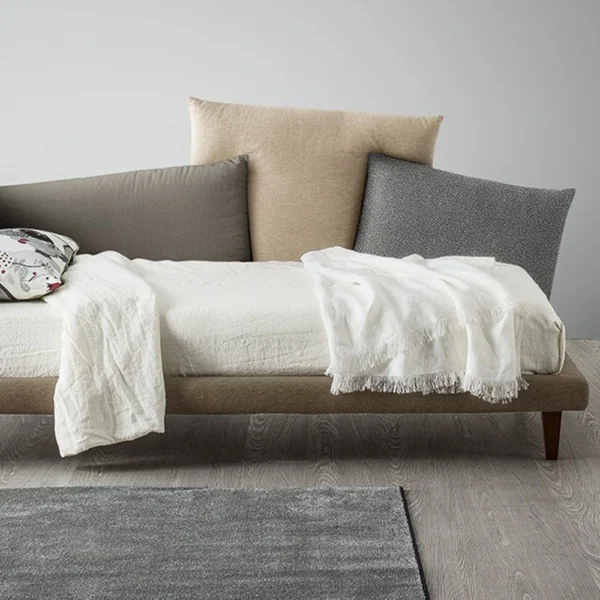 Picabia single bed - Image 2