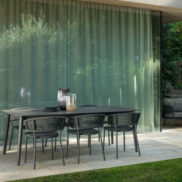 Moon//Alu Extendible dining Table - Image 7