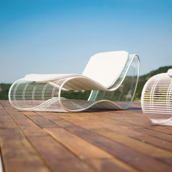 Breez Coffee Table - Image 3