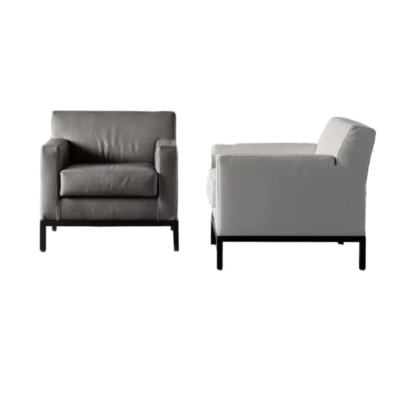 BERRY ARMCHAIR