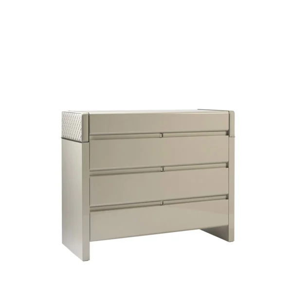 Master chest of drawers