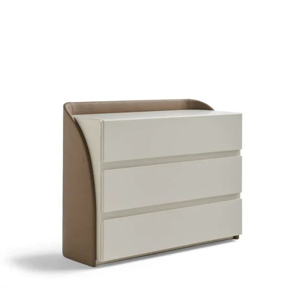 Cricket chest of drawers