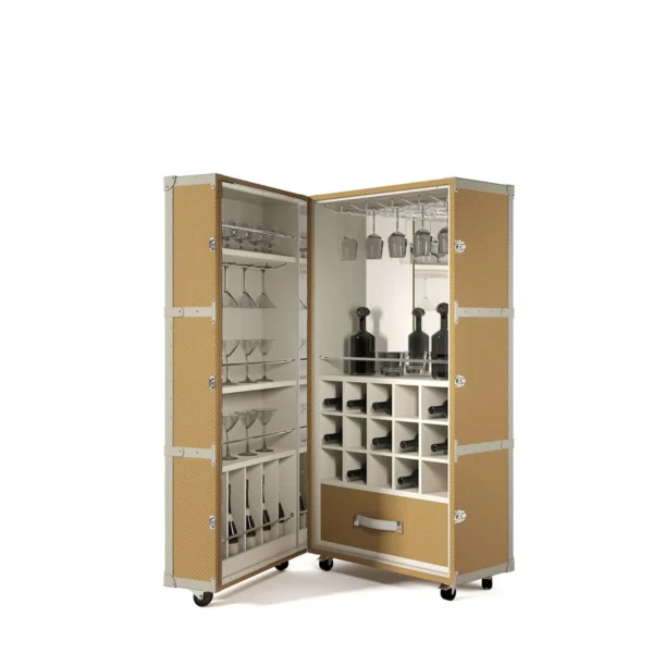 Traveler bar cabinet