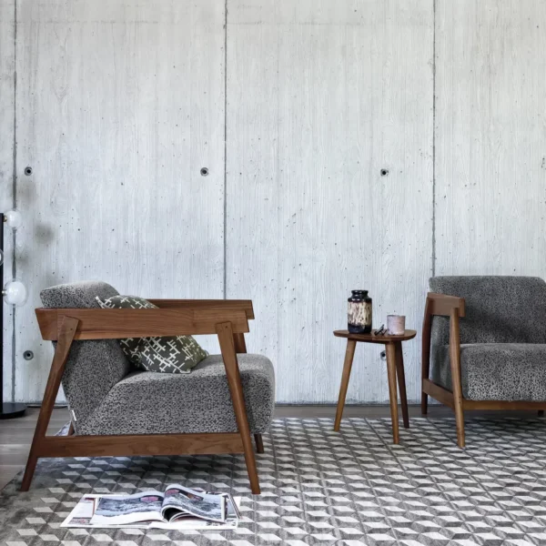 Brick side table - Image 6