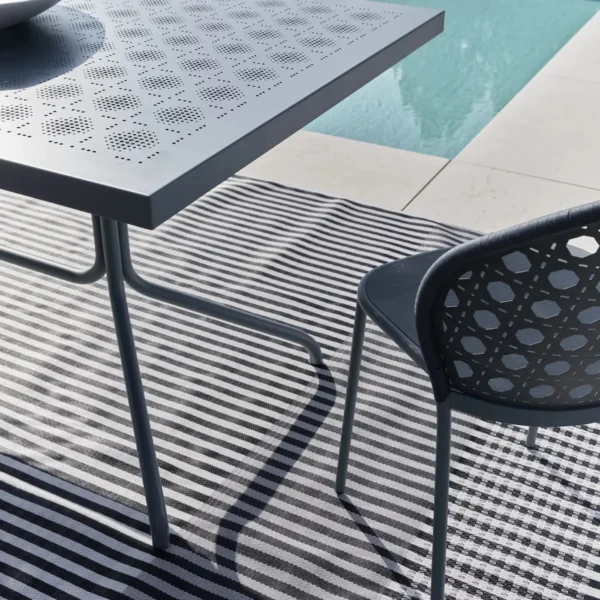 Brise Dining table - Image 7
