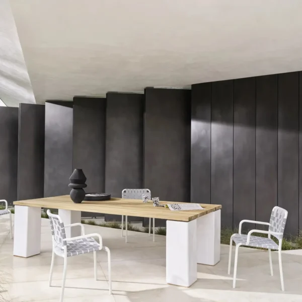 Inout Dining table - Image 6
