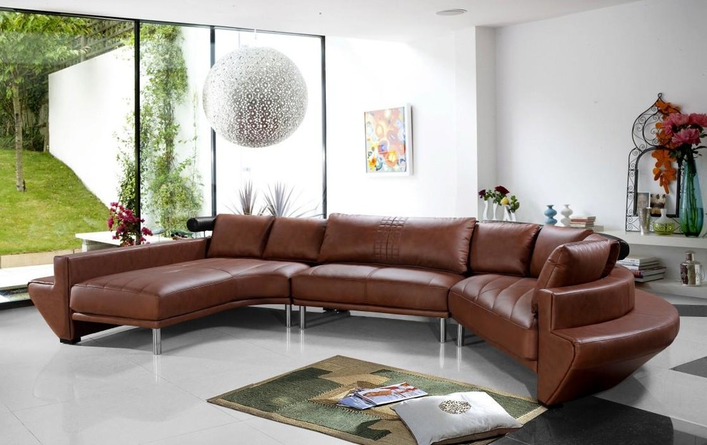 The Beauty of the Curve: How a Curved Leather Sofa Transforms a Space 4 curved leather sofa